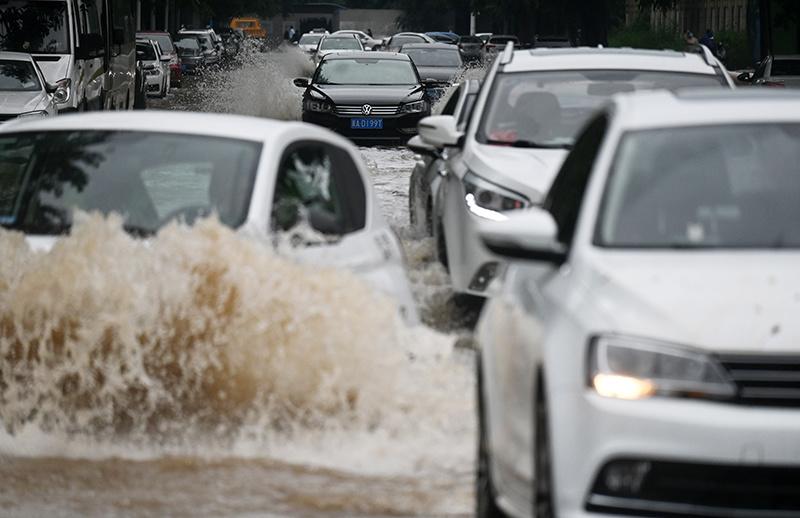 石家莊暴雨致道路積水